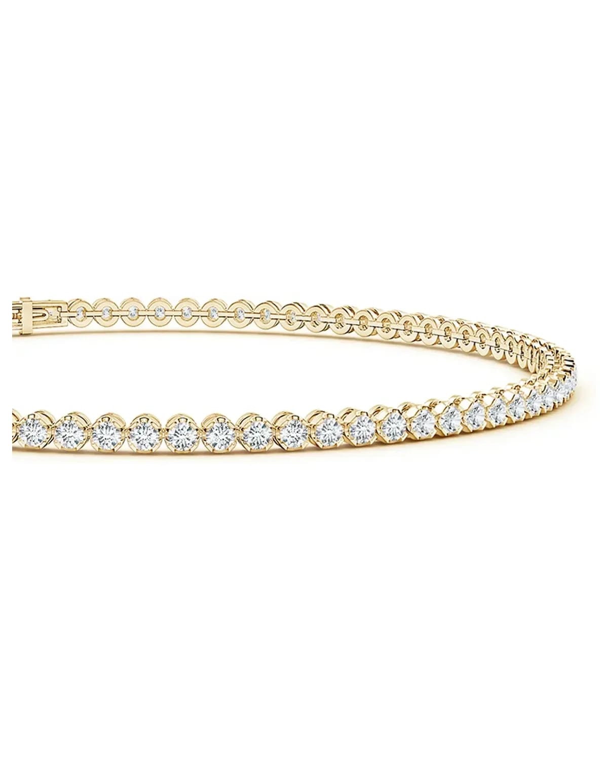 Three-claw settings along the tennis bracelet, each cut to its own 1.5mm stone